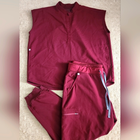 Figs Other - FIGS burgundy red rafeala scrub top (lrg) & zamora joggers (2XL) Matching Set!